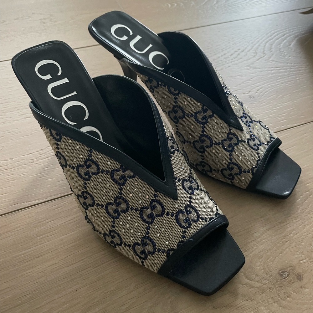 Gucci Heals